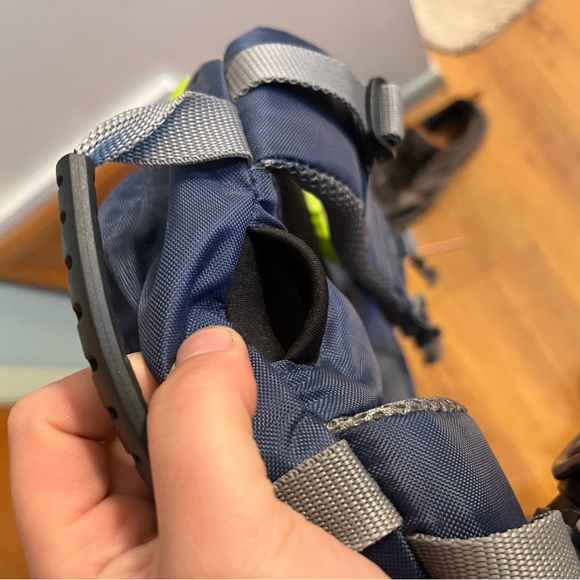 Multicolor Hiking Backpack - Picture 12 of 12